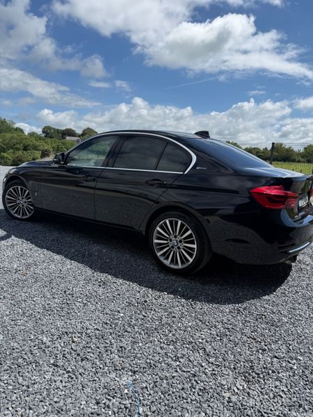 2017 BMW 3-Series Luxury Plug in Hybrid 390382735