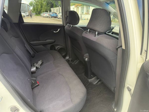 10 HONDA FIT HYBRID 1.3 390398607