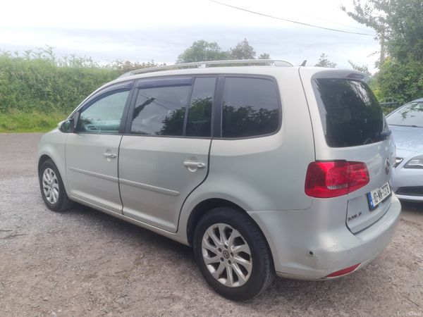 2010 Volkswagen Touran 1.6tdi 7 seater 390302791