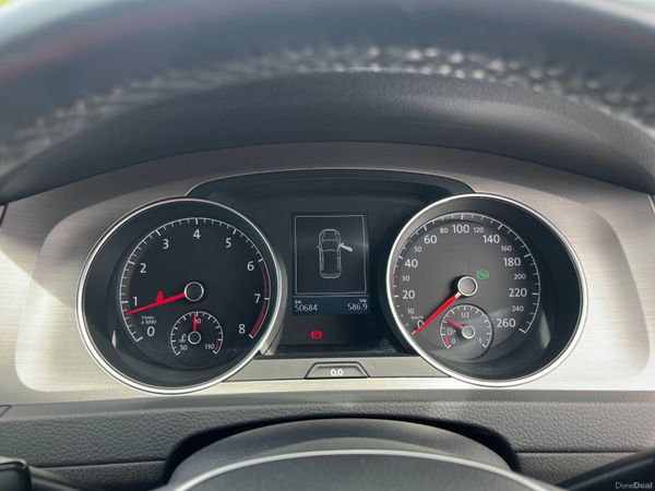 VOLKSWAGEN GOLF 2016, 1.2 TSI 5DR AUTO LOW KM 390303881
