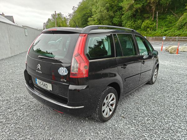 AUTO  7 SEATER NCT & TAX 390316481