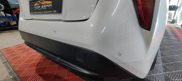 172- Toyota Prius 1.8 Petrol Hybrid 390442397
