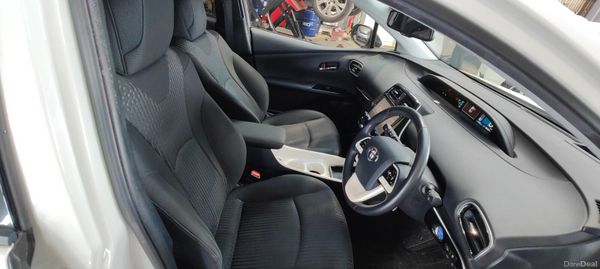 172- Toyota Prius 1.8 Petrol Hybrid 390442409