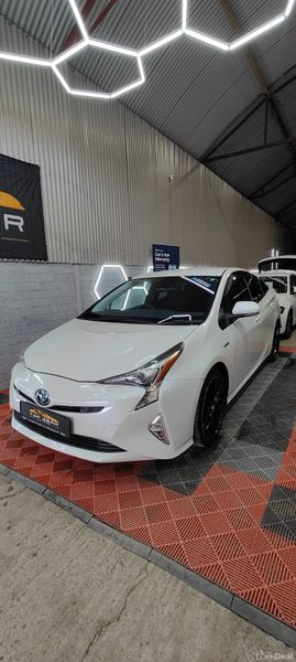 172- Toyota Prius 1.8 Petrol Hybrid 390442431