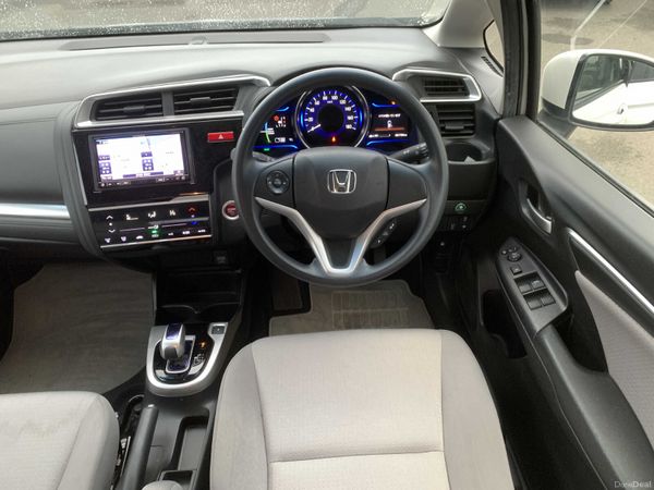 HONDA FIT 2015 1.5HYBRID low mileage 390448275