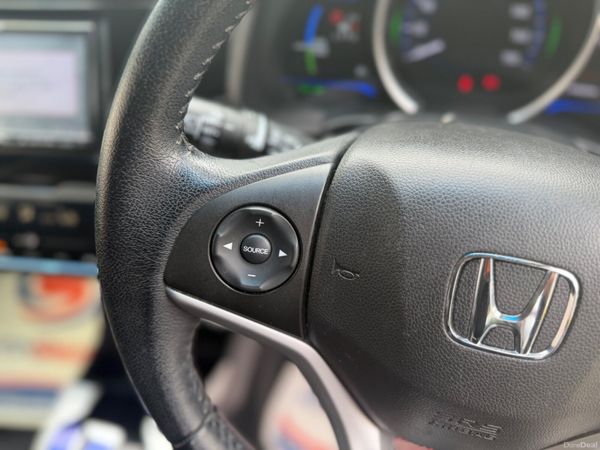 Honda Fit 2017 L package low Milage 390450895