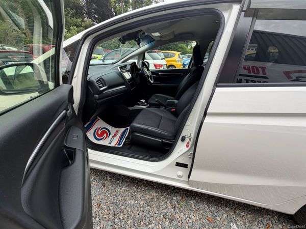 Honda Fit 2017 L package low Milage 390450901