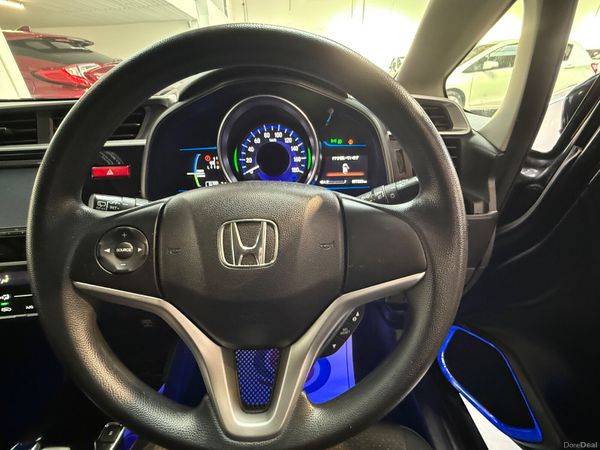 2016 Honda Fit 1.5 Hybrid Automatic,CarPlay 390452789