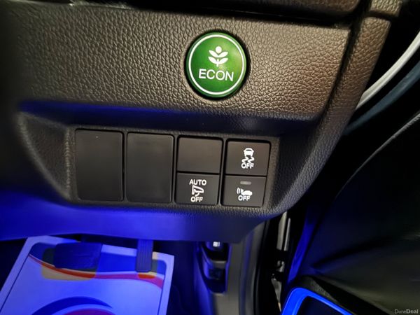 2016 Honda Fit 1.5 Hybrid Automatic,CarPlay 390452801