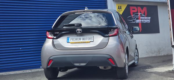 Toyota Yaris Automatic 390456135