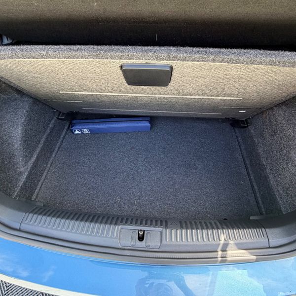 Volkswagen Polo 2016 Leather/Bluemotion Edition 390458173