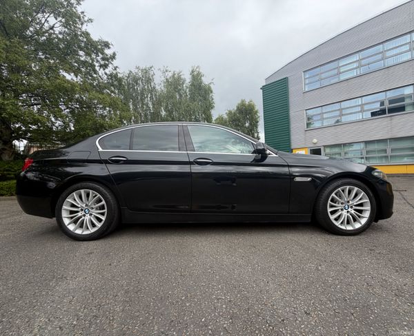 BMW 520D Luxury Edition Auto 390475687