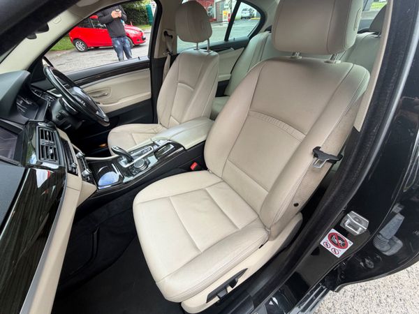BMW 520D Luxury Edition Auto 390475697