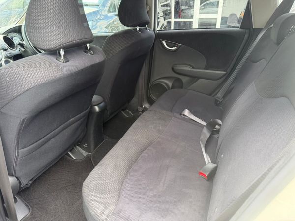 131 Honda Fit Hybrid 1.3 390401915