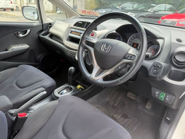 131 Honda Fit HYBRID 1.3 390402271