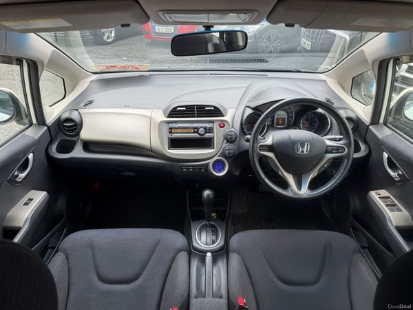 131 Honda Fit HYBRID 1.3 390402277