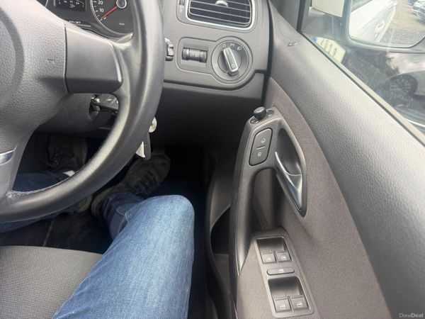 141 Volkswagen Polo LOW MILEAGE 390414299