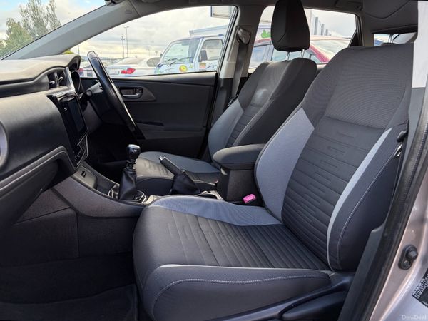 2015 Toyota Auris 1.2 D4-T Luna Nct 11/26 390437885
