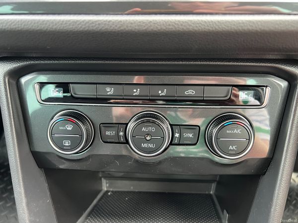2017 (172) Volkswagen Tiguan SE 2.0 TDI BMT 390557979