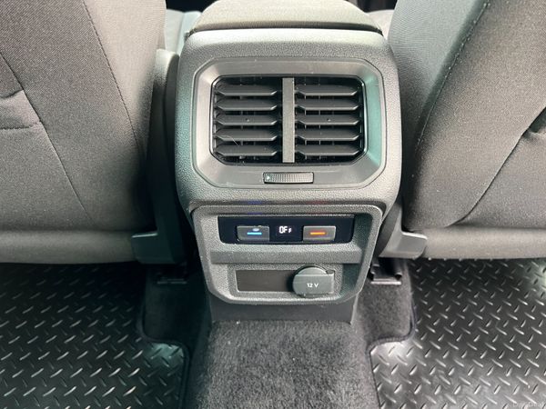 2017 (172) Volkswagen Tiguan SE 2.0 TDI BMT 390557985