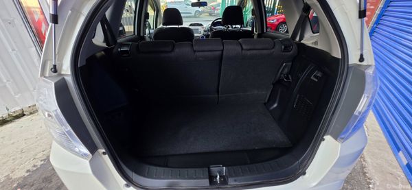 Honda Fit low Millage 390557921