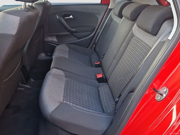 2016 VOLKSWAGEN POLO 1.2 PETROL AUTOMATIC 390511781