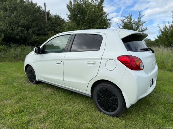 Mitsubishi Mirage 2015 Very Low Mileage 390516523