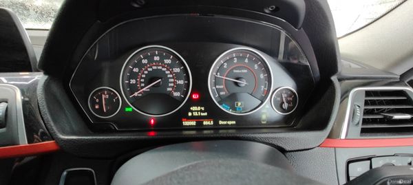 BMW 3-Series 2018 - 330e Sport 390539089
