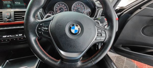 BMW 3-Series 2018 - 330e Sport 390539097
