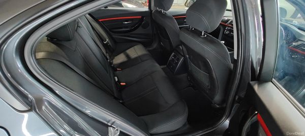 BMW 3-Series 2018 - 330e Sport 390539101