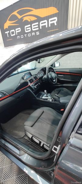 BMW 3-Series 2018 - 330e Sport 390539121