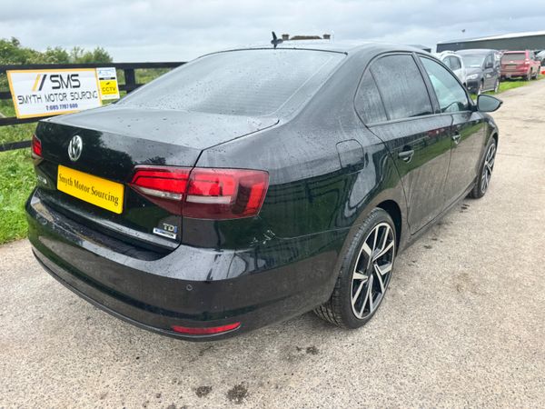 162 Volkswagen Jetta 1.6tdi BMT**BARGAIN 390539575