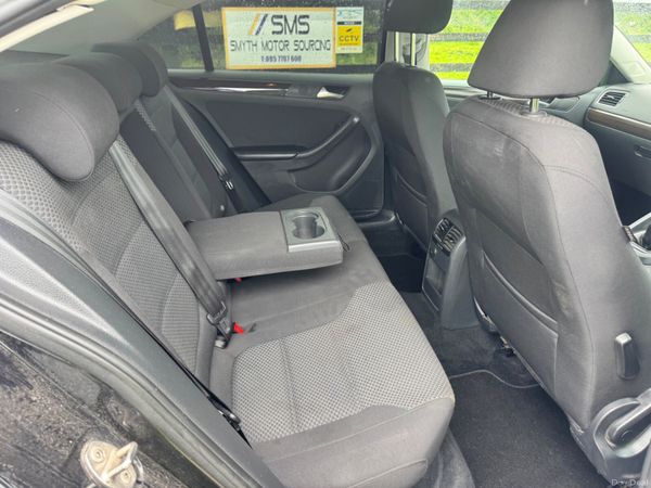 162 Volkswagen Jetta 1.6tdi BMT**BARGAIN 390539577