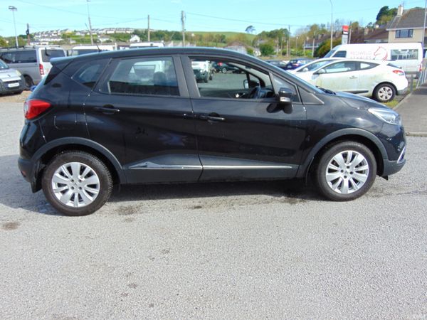Renault Captur 2015 ,  LIFE 1.5 DCI 90 4DR AUTO 390644511