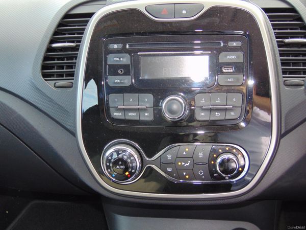 Renault Captur 2015 ,  LIFE 1.5 DCI 90 4DR AUTO 390644519