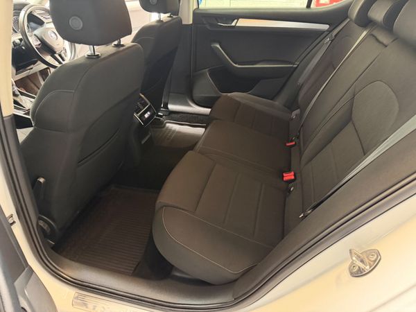 SKODA SUPERB. 1.4 TSI      AUTOMATIC! 390646465