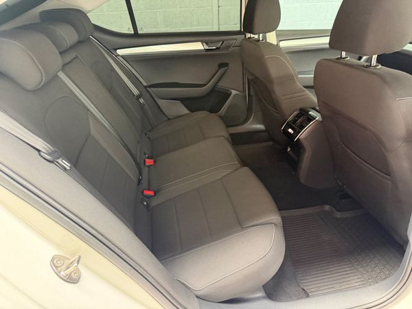SKODA SUPERB. 1.4 TSI      AUTOMATIC! 390646439