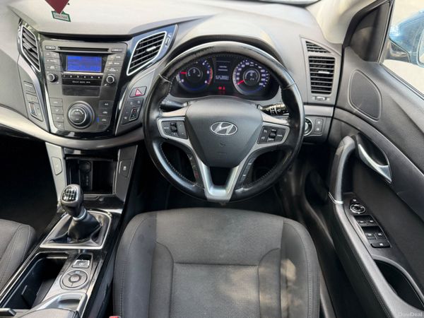 🔴 Hyundai i40 High Spec Estate 2015 390651337