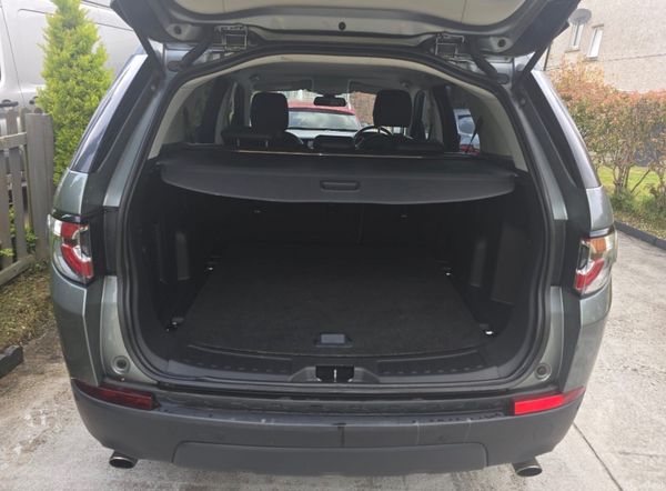 152  Land Rover Discovery Sport 2.0 TD4 Auto 390664185