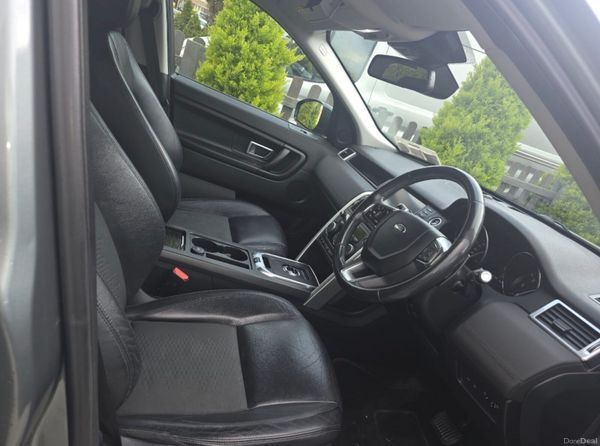 152  Land Rover Discovery Sport 2.0 TD4 Auto 390664189