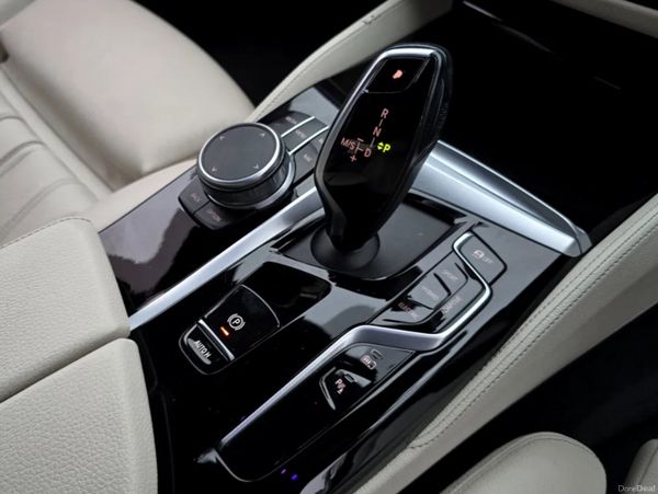 🔥2020 BMW 530e M-sport LCI Automatic Petrol plug 390625901