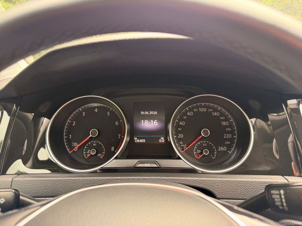 Volkswagen Golf 1.2 TDI DSG Left Hand Drive 390633109