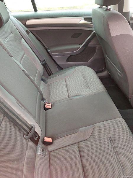 2016 - VW  GOLF- Automatic -Like New 390714609