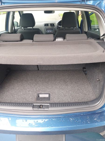 2018 - VW -POLO- Automatic – Like New 390715735