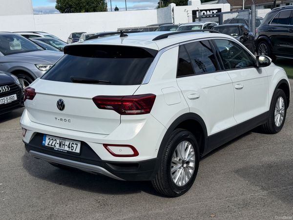 222 Volkswagen T-Roc 1.0 LIFE - LOW KM - 390847695