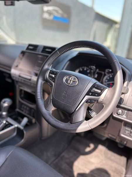 Toyota Landcruiser Prado 2.8 Automatic Passenger 390800907