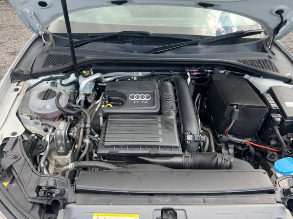 Audi A3 2015 1.4 Auto 390802147