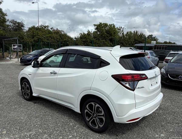 Honda Vezel 2017 – 1.5 Petrol Hybrid Automatic 390819979