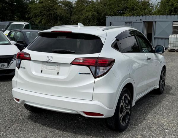 Honda Vezel 2017 – 1.5 Petrol Hybrid Automatic 390819981