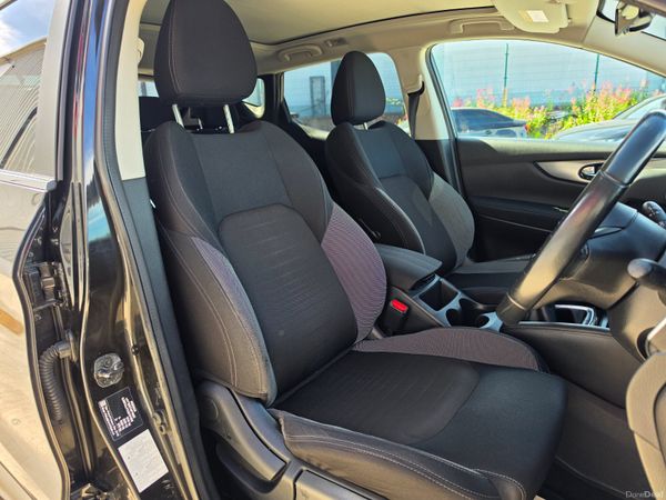 Nissan Qashqai 2018 390824335